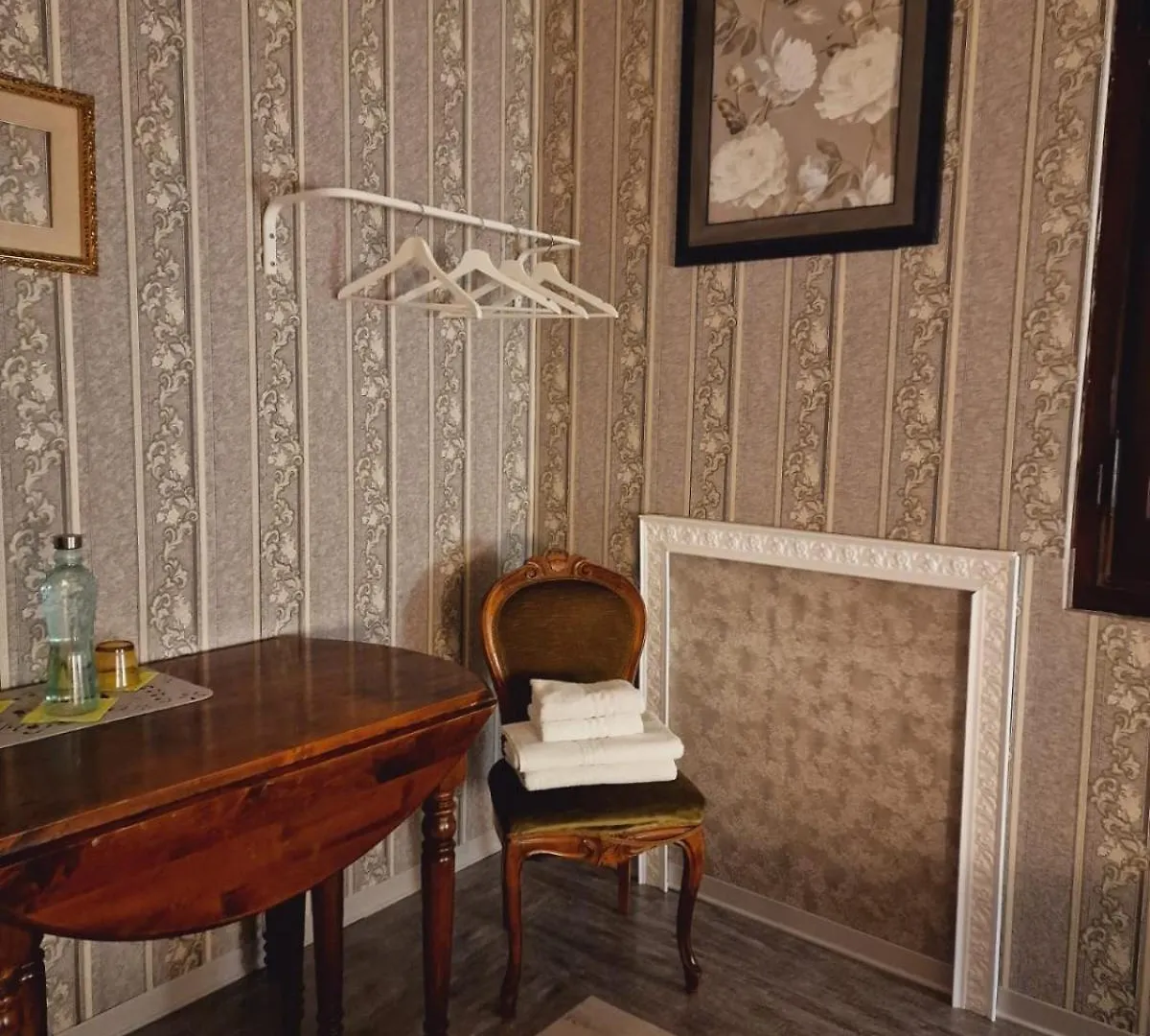 Cestello Room Duse-Rizzoli Bologna Italia