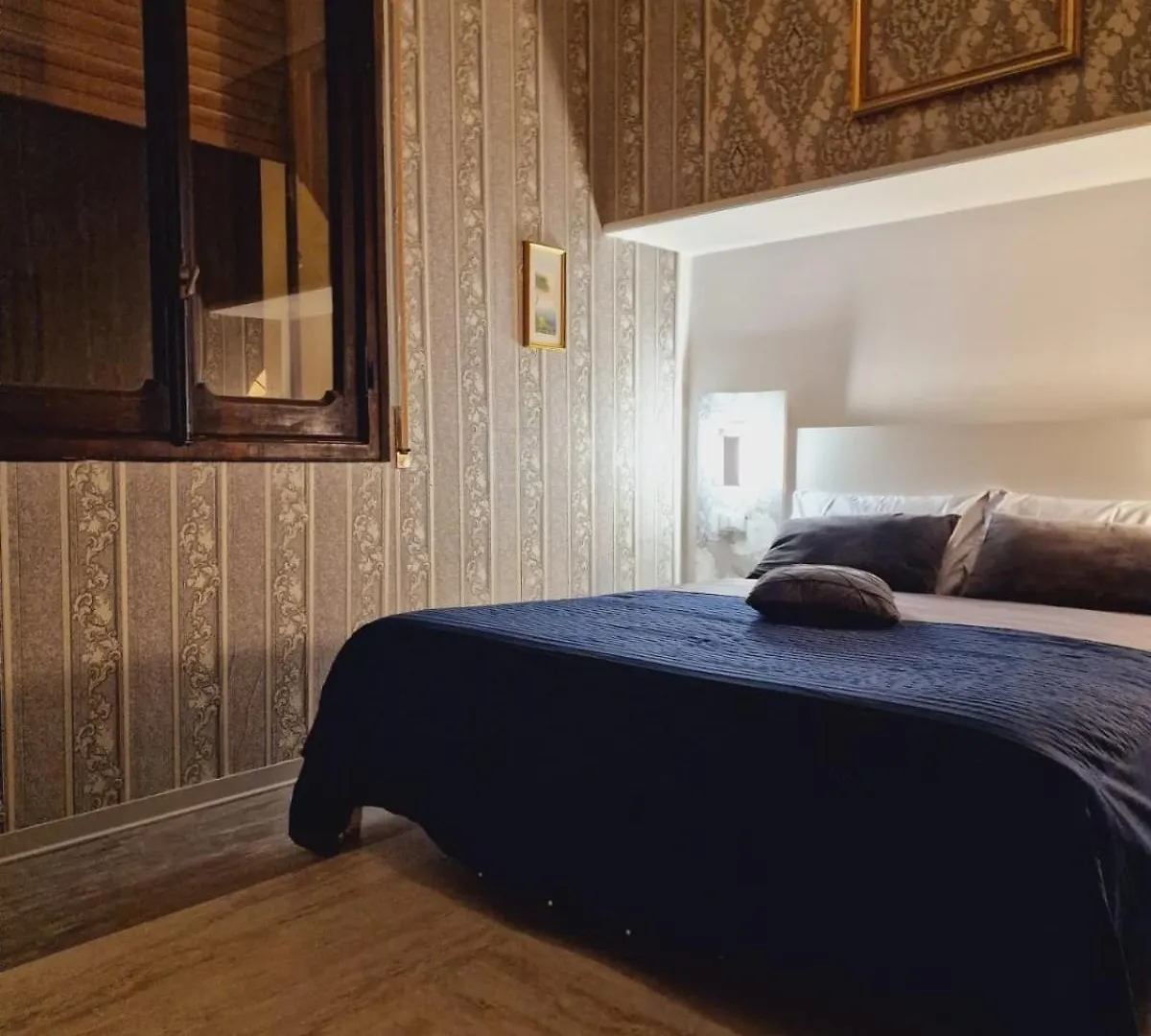 Cestello Room Duse-Rizzoli Bologna 0*,